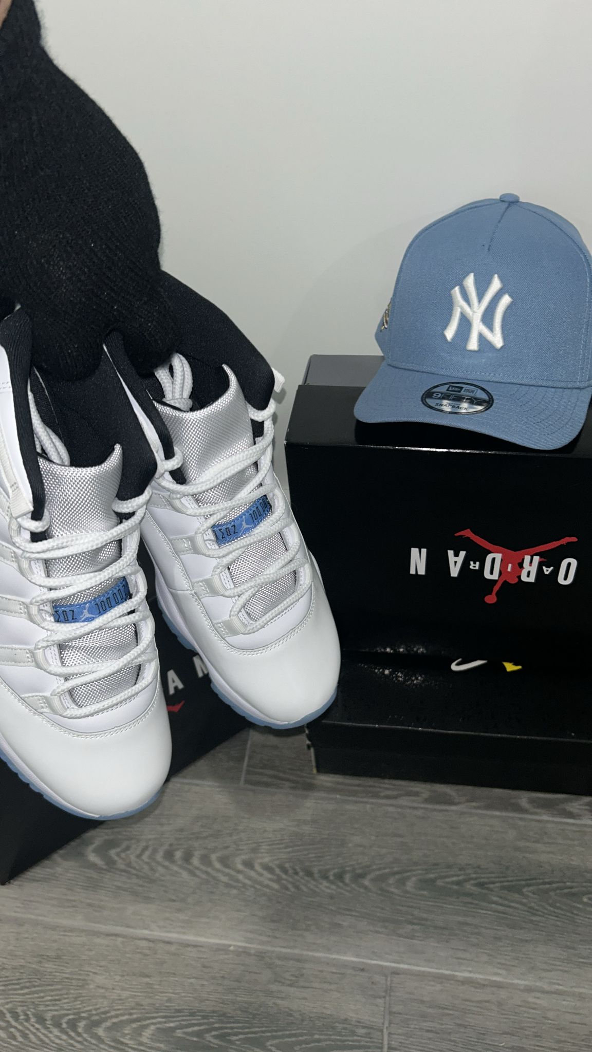 Jordan Legends Blues 11s and New Era Yankees 100 anniversarios